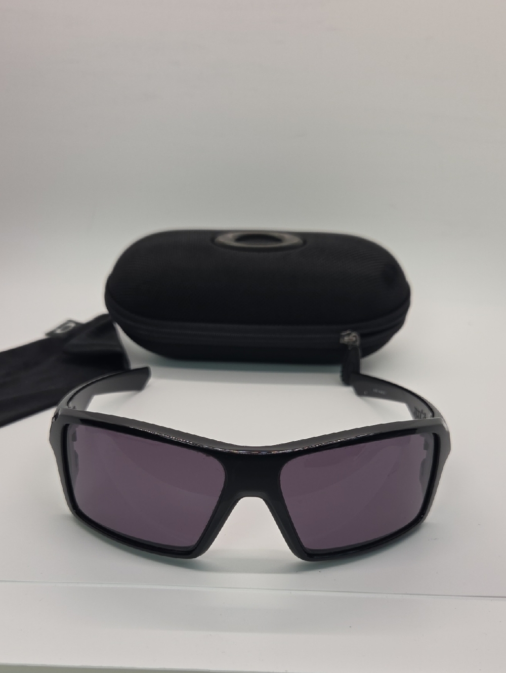 Oakley 'Eyepatch' 03-570 Men's Black Frame Sunglasses with Purple Lenses